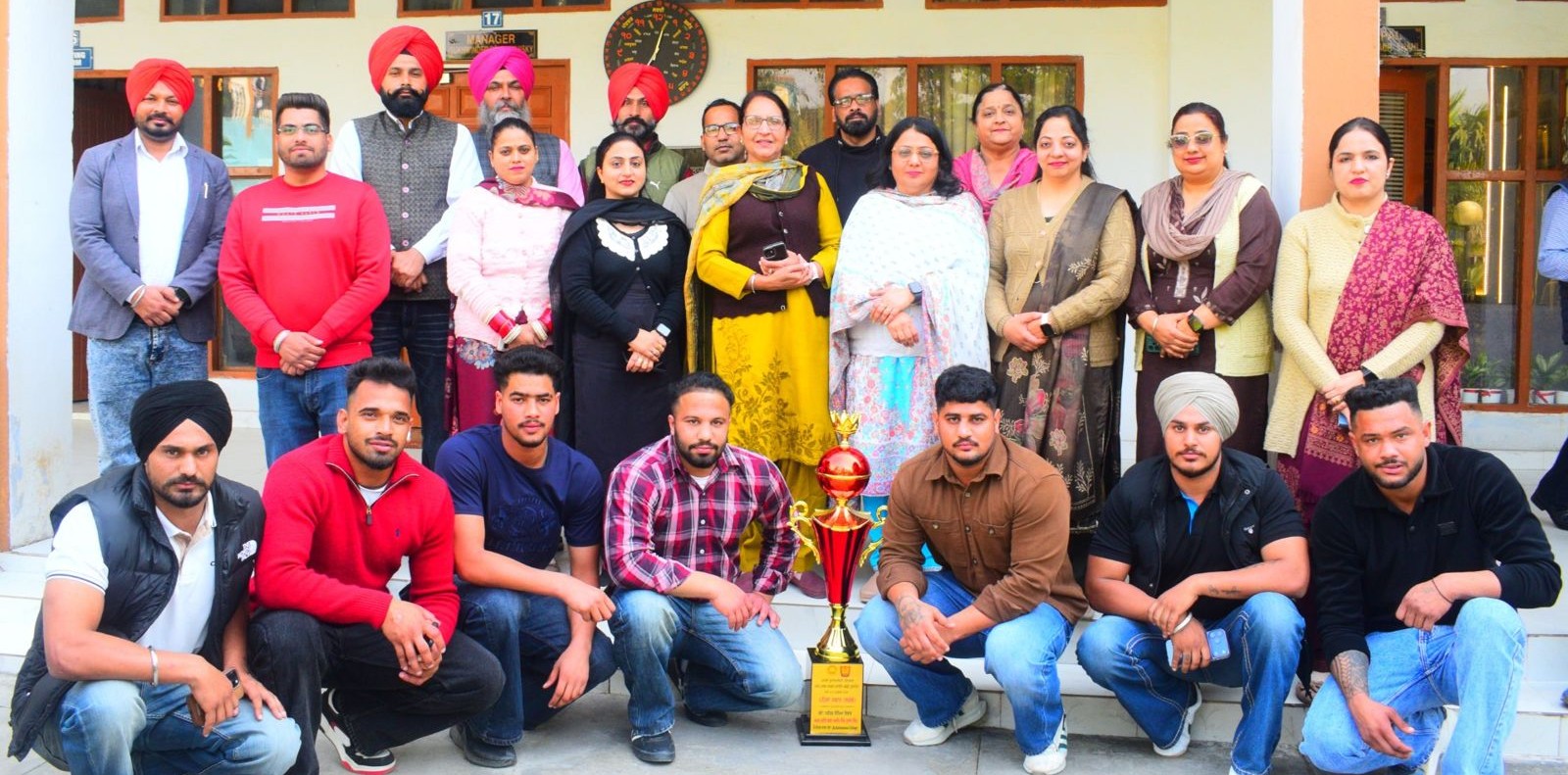 Bela College honored the kabaddi players